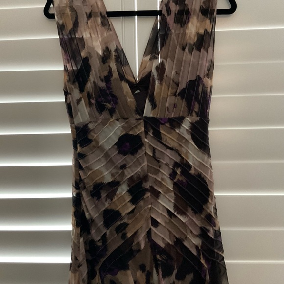 Elegant Multicolor Sleeveless Dress - Picture 3 of 9